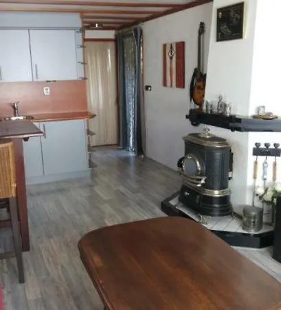 Cozy Chalet With Veranda In The Achterhoek